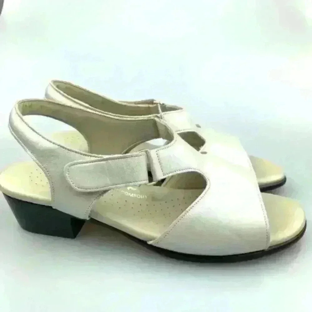 SaS sandals 8.5 W cream leather tripad comfort